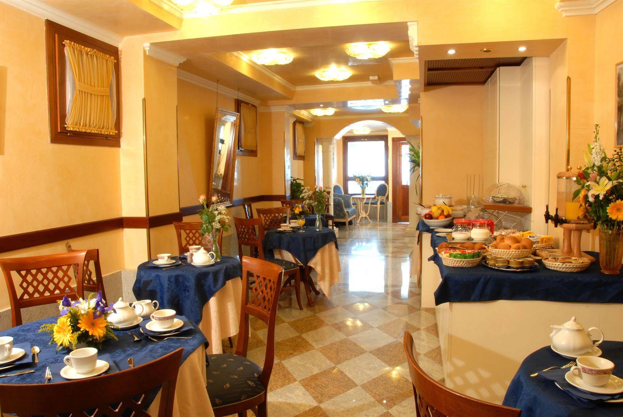 Hotel Ca' Formenta Венеция Ресторант снимка