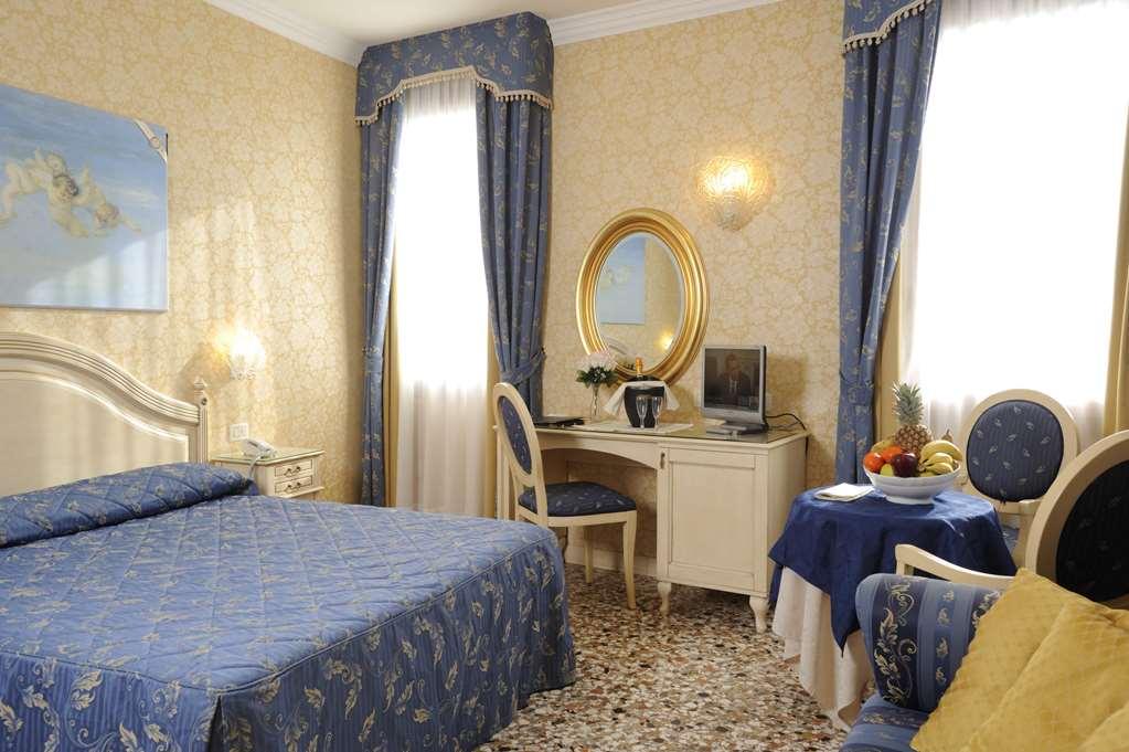 Hotel Ca' Formenta Венеция Стая снимка